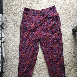 Never worn Urban Outfitter Jogger with pockets